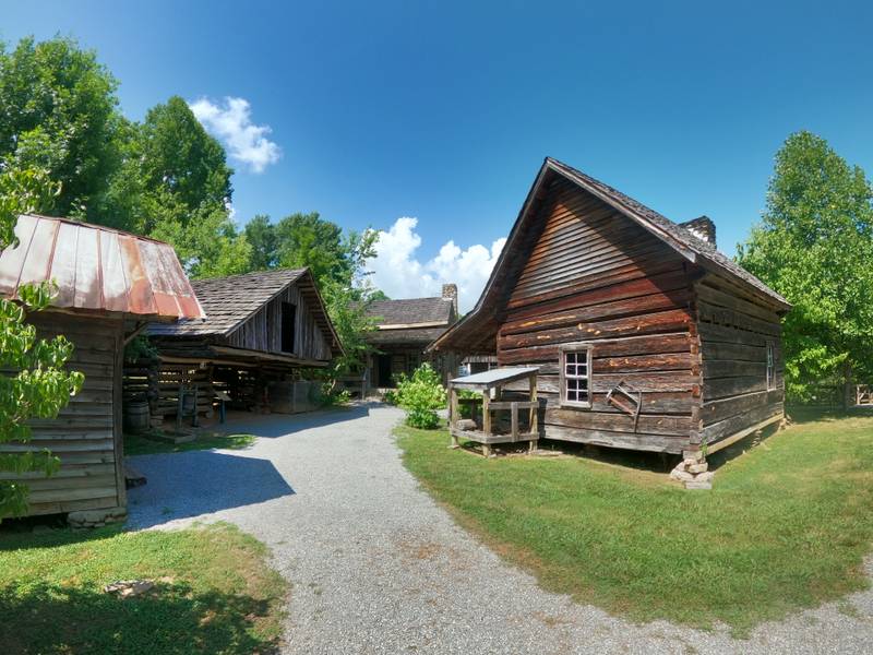 great smoky mountains heritage center historical village