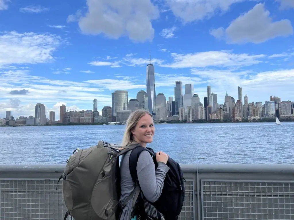 rachel with new york city skyline in the background best apps for digital nomads
